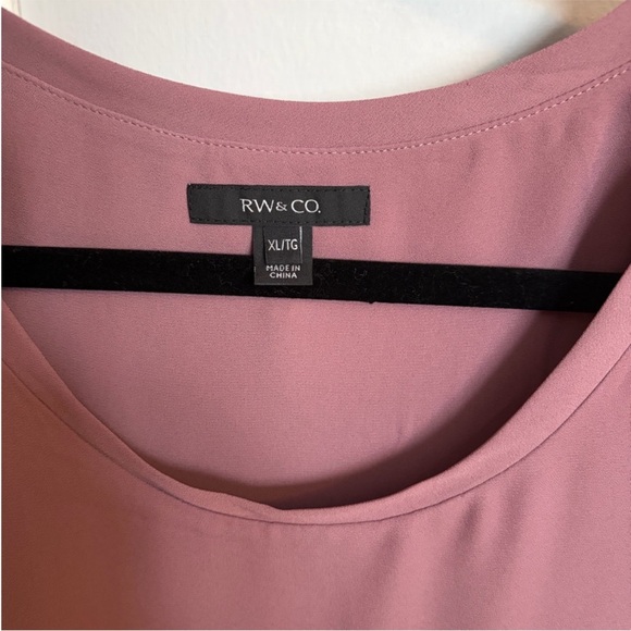 RW&CO Dusty Rose Sleeveless Blouse - Picture 2 of 5